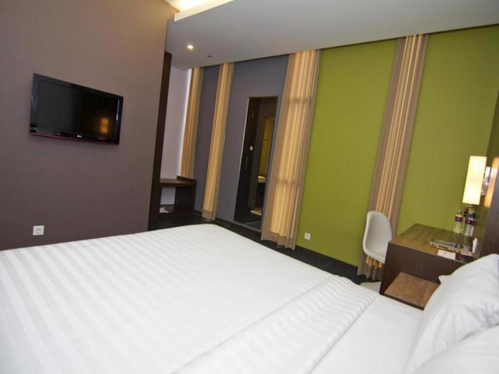 Plan B Hotel Padang Kültér fotó