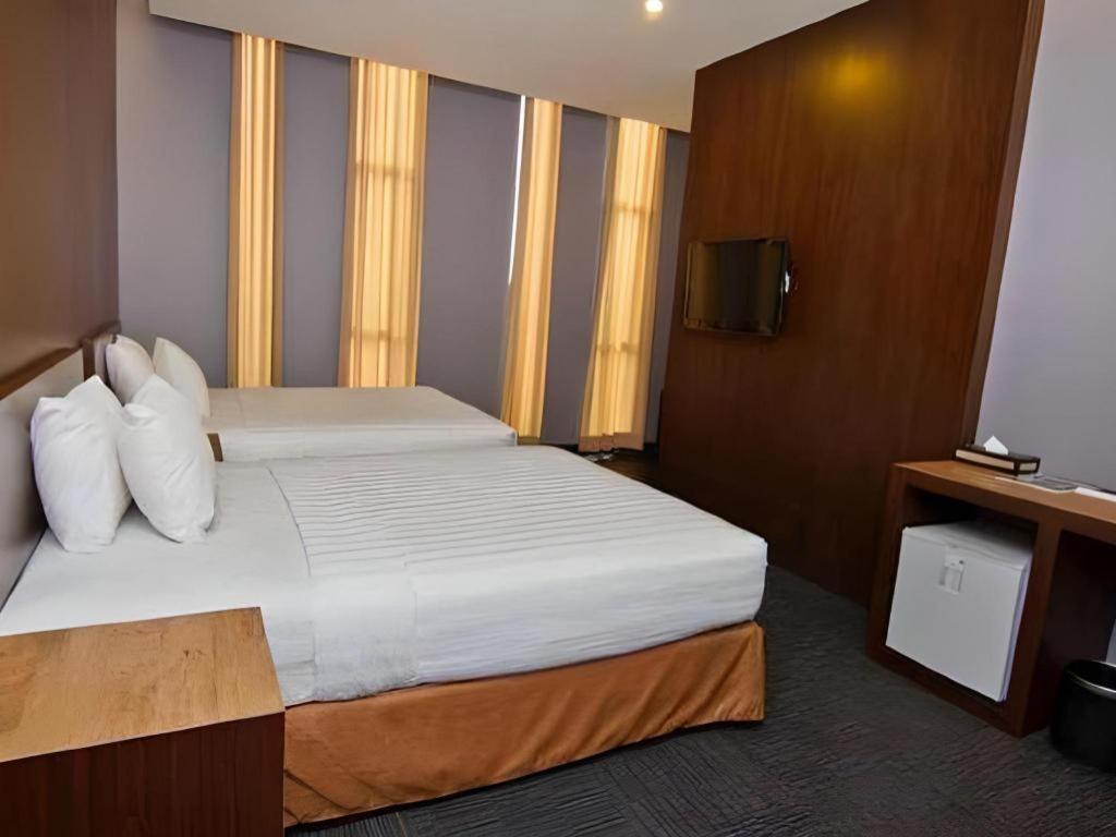 Plan B Hotel Padang Kültér fotó