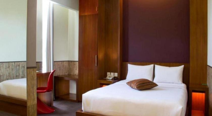 Plan B Hotel Padang Kültér fotó